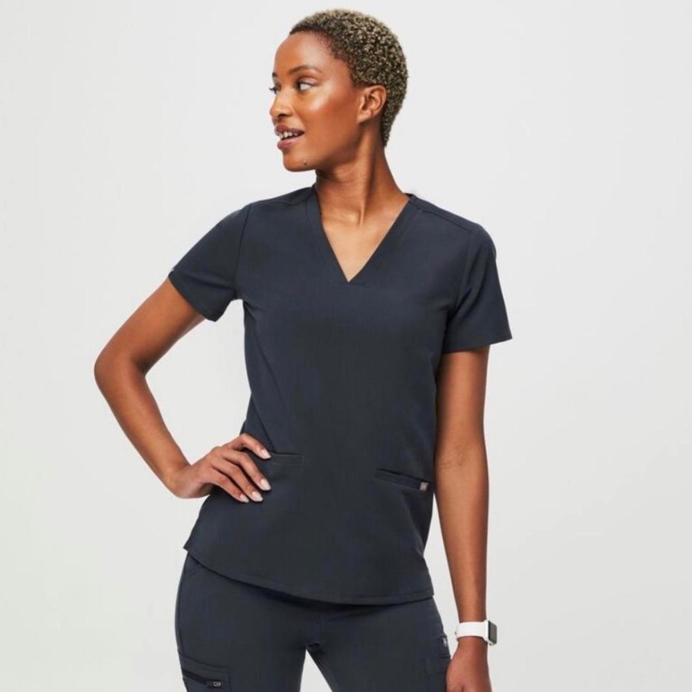 Figs Dark Harbor Casma Top